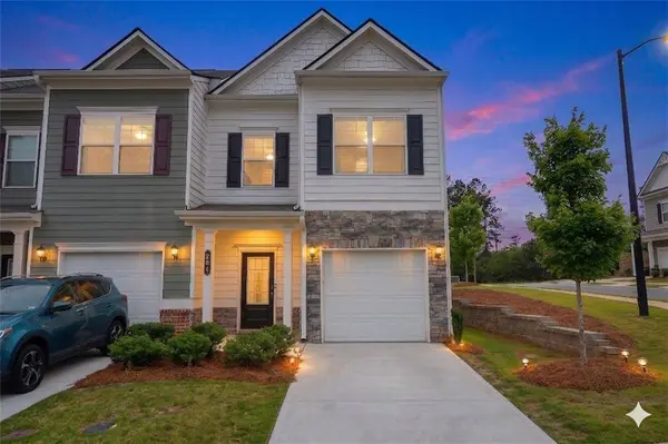 204 Cranston DR, Ball Ground, GA 30107
