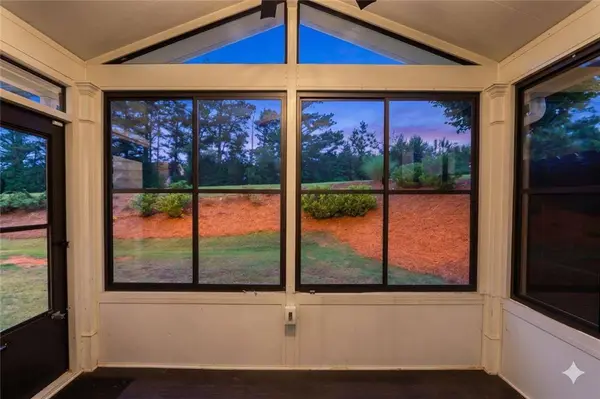204 Cranston DR, Ball Ground, GA 30107