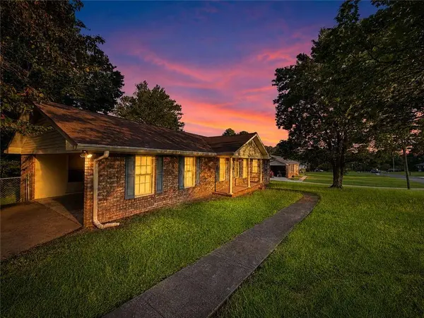 25 Montre CIR SE, Silver Creek, GA 30173