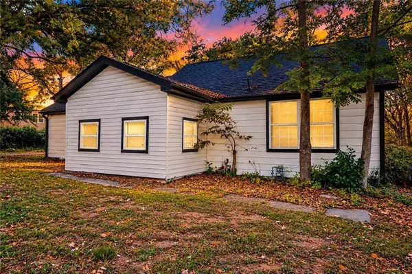 1339 Lyle AVE, Atlanta, GA 30344