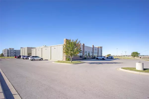 4200 Carriage WAY, Weatherford, OK 73096