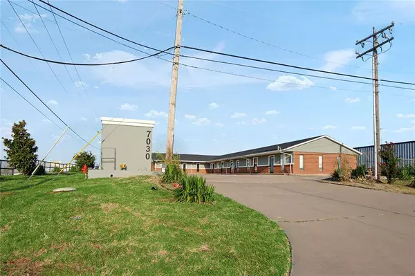 7030 W Wilshire BLVD, Oklahoma City, OK 73132