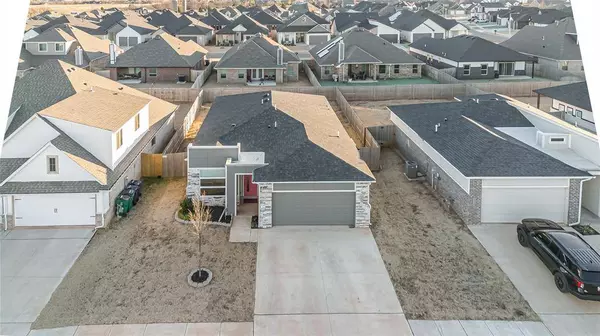 8108 NW 153rd ST, Edmond, OK 73013