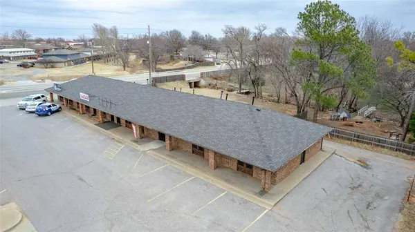 1112 N Washington ST, Weatherford, OK 73096