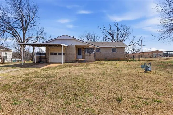 2510 N Peebly RD, Harrah, OK 73045