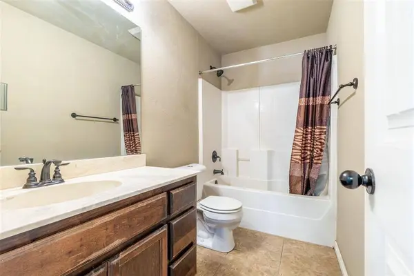 2001 Central Pkwy, Norman, OK 73071