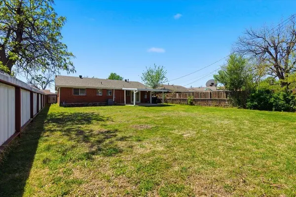 4809 S Park Vista DR, Del City, OK 73115