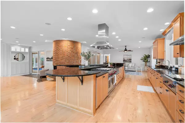 3839 Woodbridge Road, Upper Arlington, OH 43220