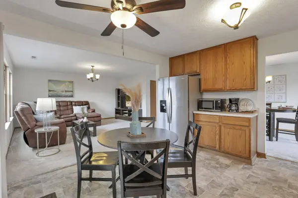 1993 Schrive Drive, Hilliard, OH 43026