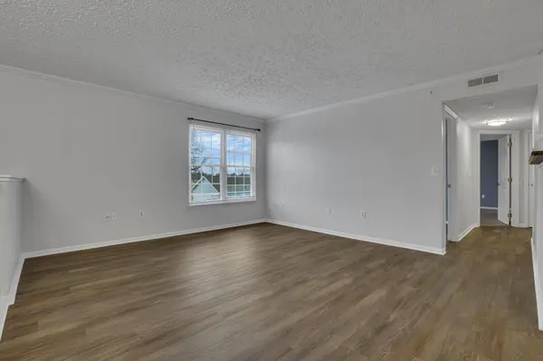 5621 Cedar, Columbus, OH 43228