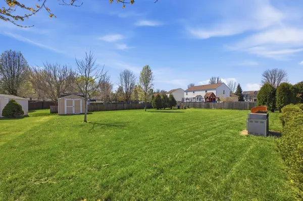 6492 River's Edge Drive, Lewis Center, OH 43035