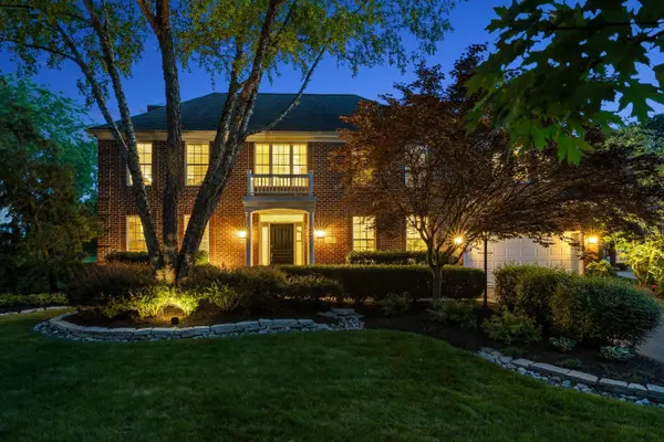 7631 Kestrel Way, Dublin, OH 43017