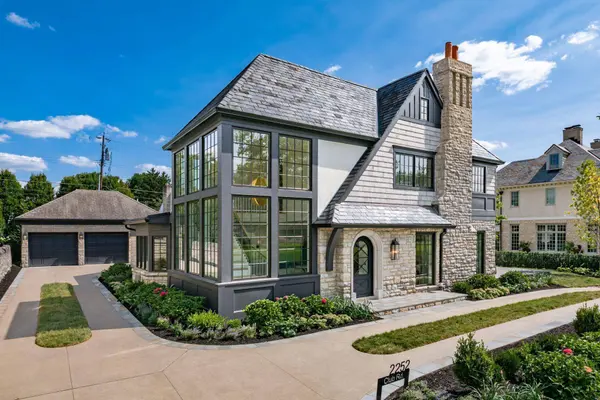 2252 Club Road, Upper Arlington, OH 43221