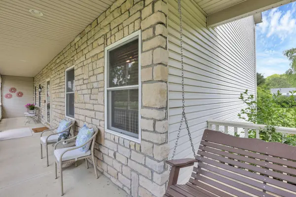 48 Melissa Court, Pataskala, OH 43062