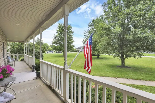 48 Melissa Court, Pataskala, OH 43062