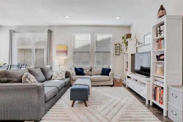 4337 S Nepal CT, Centennial, CO 80015