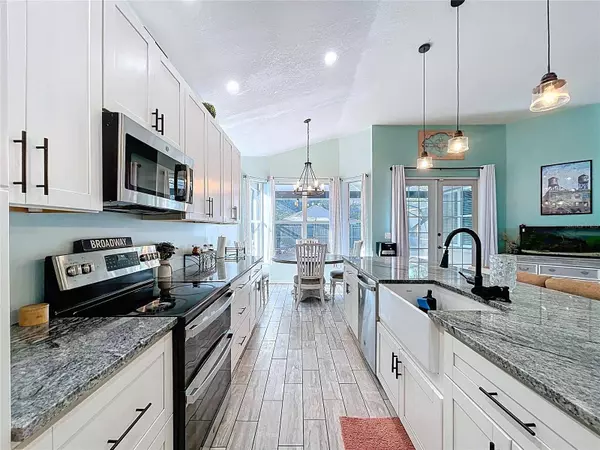 2003 LEICHESTER ST, Valrico, FL 33594