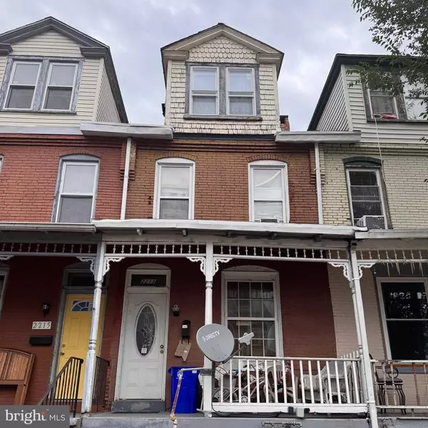 2213 LOGAN ST, Harrisburg, PA 17110