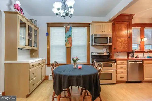 64 E MAIN ST, Elizabethville, PA 17023