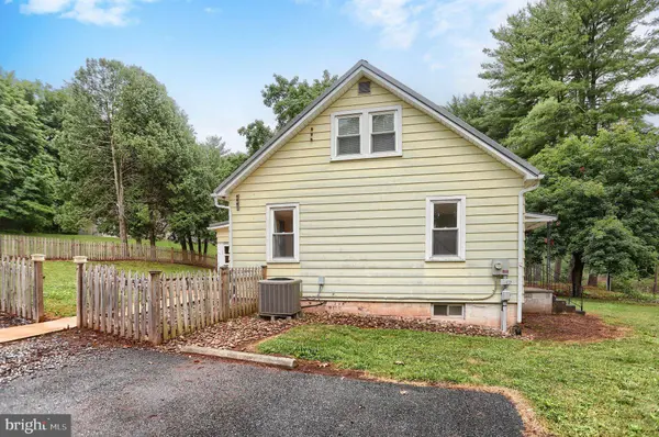 2731 FISHING CREEK VALLEY RD, Harrisburg, PA 17112