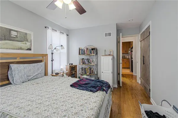 1 W 96TH TER, Kansas City, MO 64114