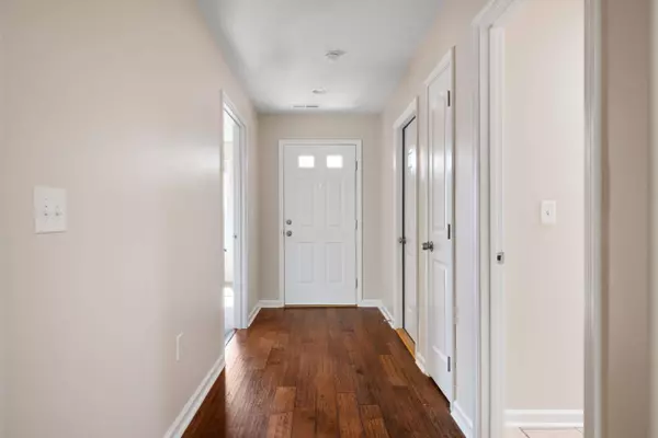 2030 Glade DR, Christiansburg, VA 24073