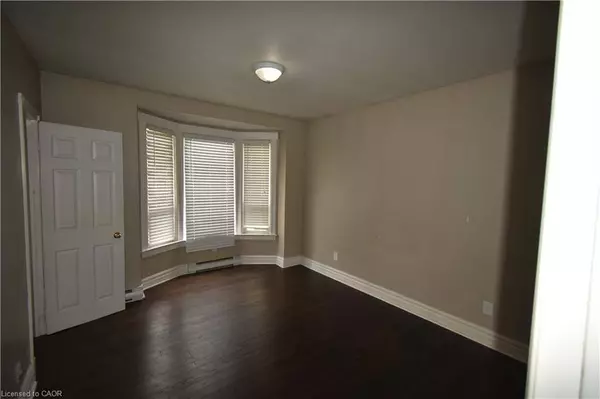 29 Melrose Avenue S #1, Hamilton, ON L8M 2Y4