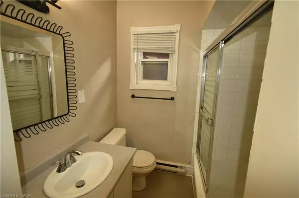 29 Melrose Avenue S #1, Hamilton, ON L8M 2Y4