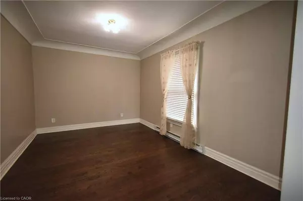 29 Melrose Avenue S #1, Hamilton, ON L8M 2Y4