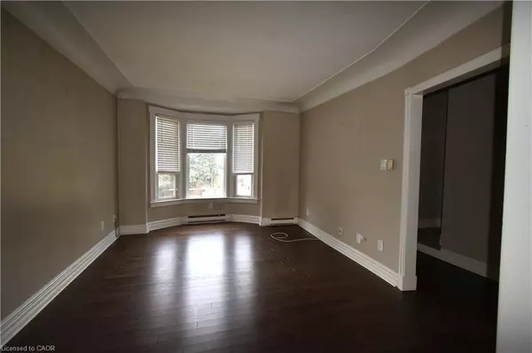 29 Melrose Avenue S #1, Hamilton, ON L8M 2Y4