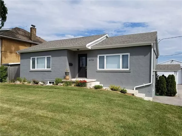 2176 Queensway Drive #2, Burlington, ON L7R 3T1