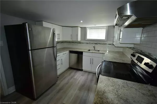 2176 Queensway Drive #2, Burlington, ON L7R 3T1