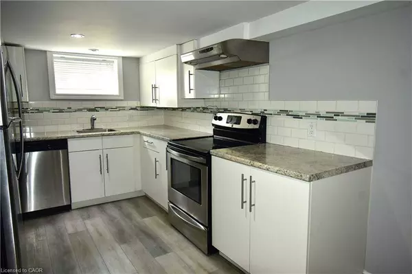 2176 Queensway Drive #2, Burlington, ON L7R 3T1