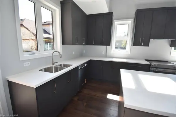 1294 Coric Avenue #1, Burlington, ON L7R 3S3