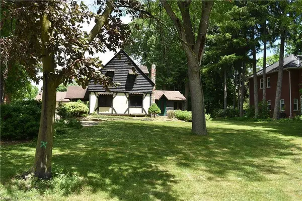 623 King Road, Burlington, ON L7T 3K3