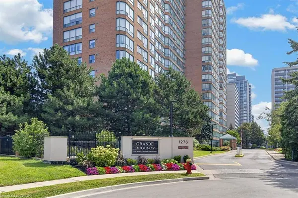 1276 Maple Crossing Boulevard #903, Burlington, ON L7S 2J9