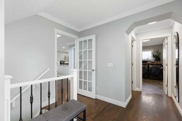 13 Somerset PARK SW, Calgary, AB T2Y 3H3