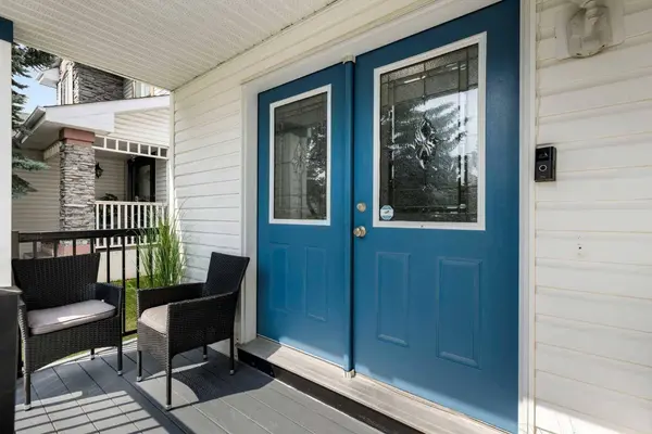13 E Somerset PARK SW, Calgary, AB T2Y 3H3
