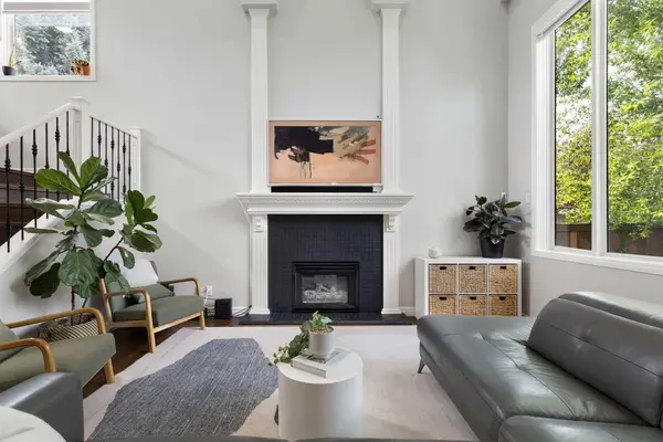 13 Somerset PARK SW, Calgary, AB T2Y 3H3