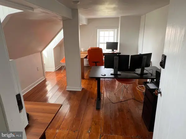 41 S CAMERON ST #D, Winchester, VA 22601
