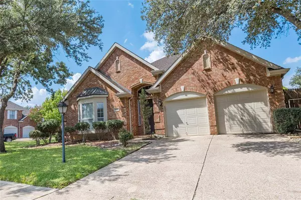 2405 Pine Hollow Court, Arlington, TX 76006