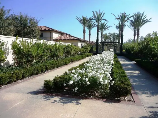 89 Winding WAY, Irvine, CA 92620