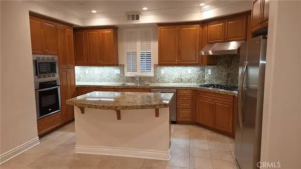 89 Winding WAY, Irvine, CA 92620