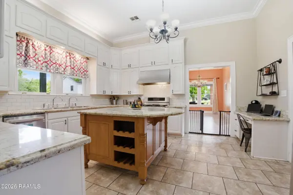 702 Shankland AVE, Jennings, LA 70546