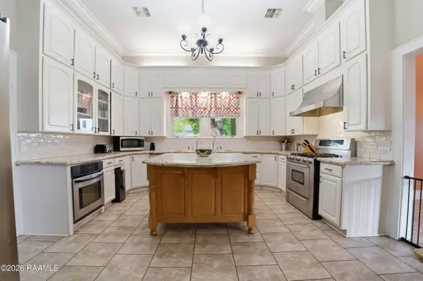 702 Shankland AVE, Jennings, LA 70546