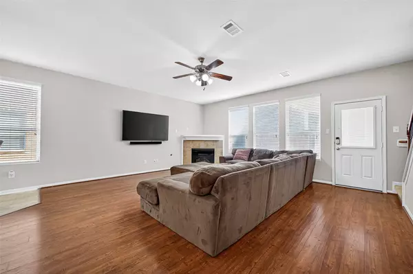 2611 Cottage Step TRL, Fresno, TX 77545