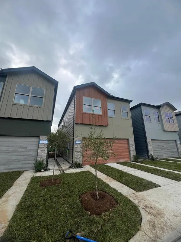 2812 Peacock Green WAY, Houston, TX 77047