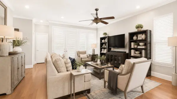 2320 Emancipation AVE, Houston, TX 77004
