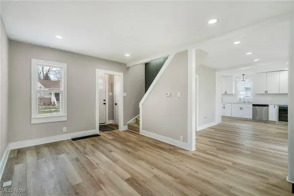 133 N Pearl ST, Columbiana, OH 44408