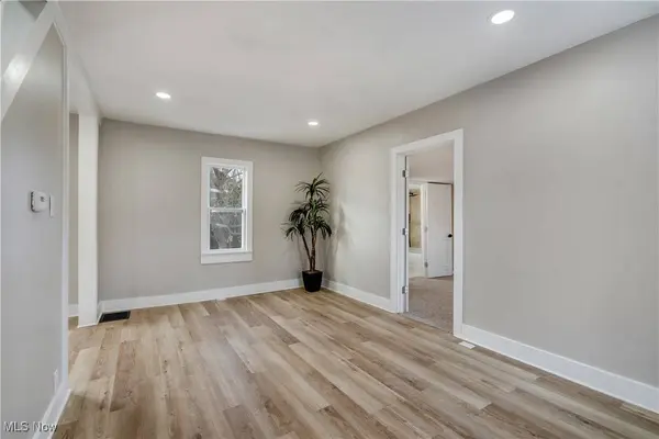 133 N Pearl ST, Columbiana, OH 44408